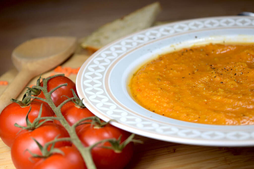 Türkische Linsensuppe (Mercimek Corbas) - einfach &amp; sättigend ...